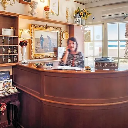 Tina Diano Marina